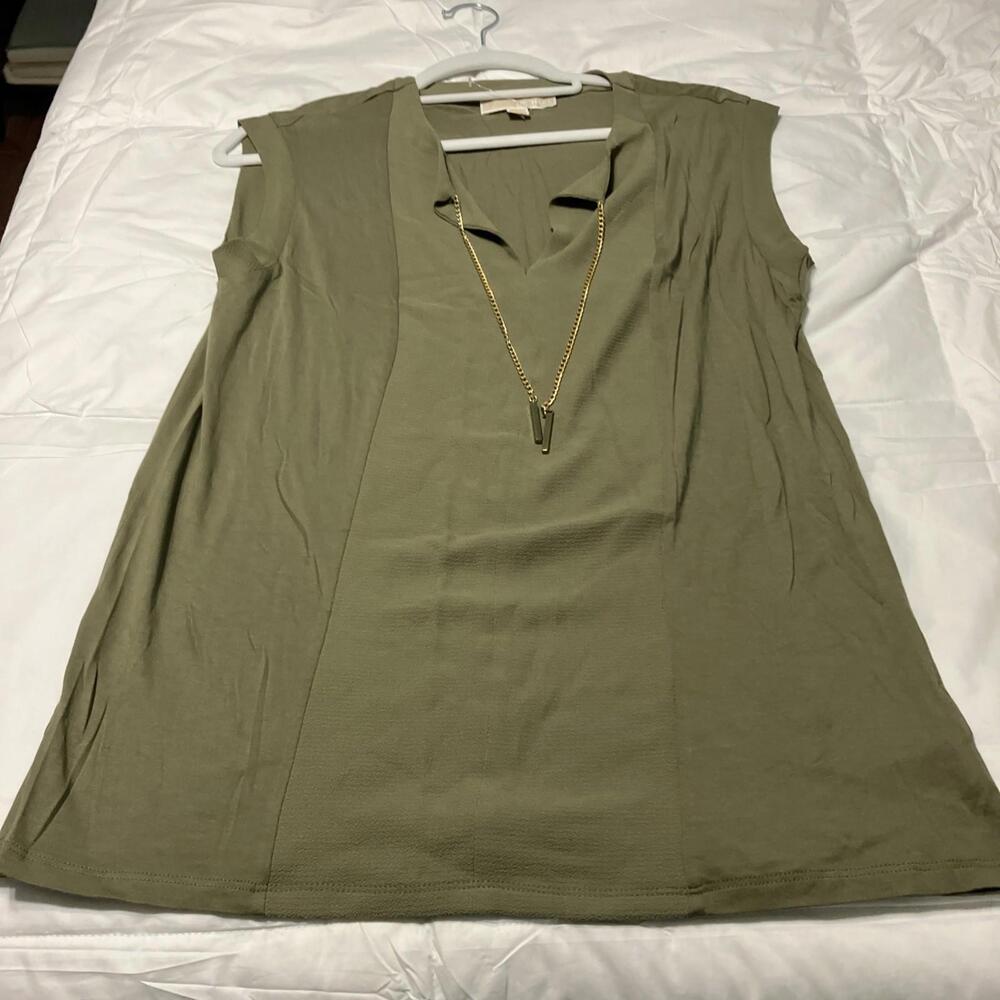 Michael Kors Women's Sleeveless Army Green Gold Charm Top Blouse Sz L NWOT